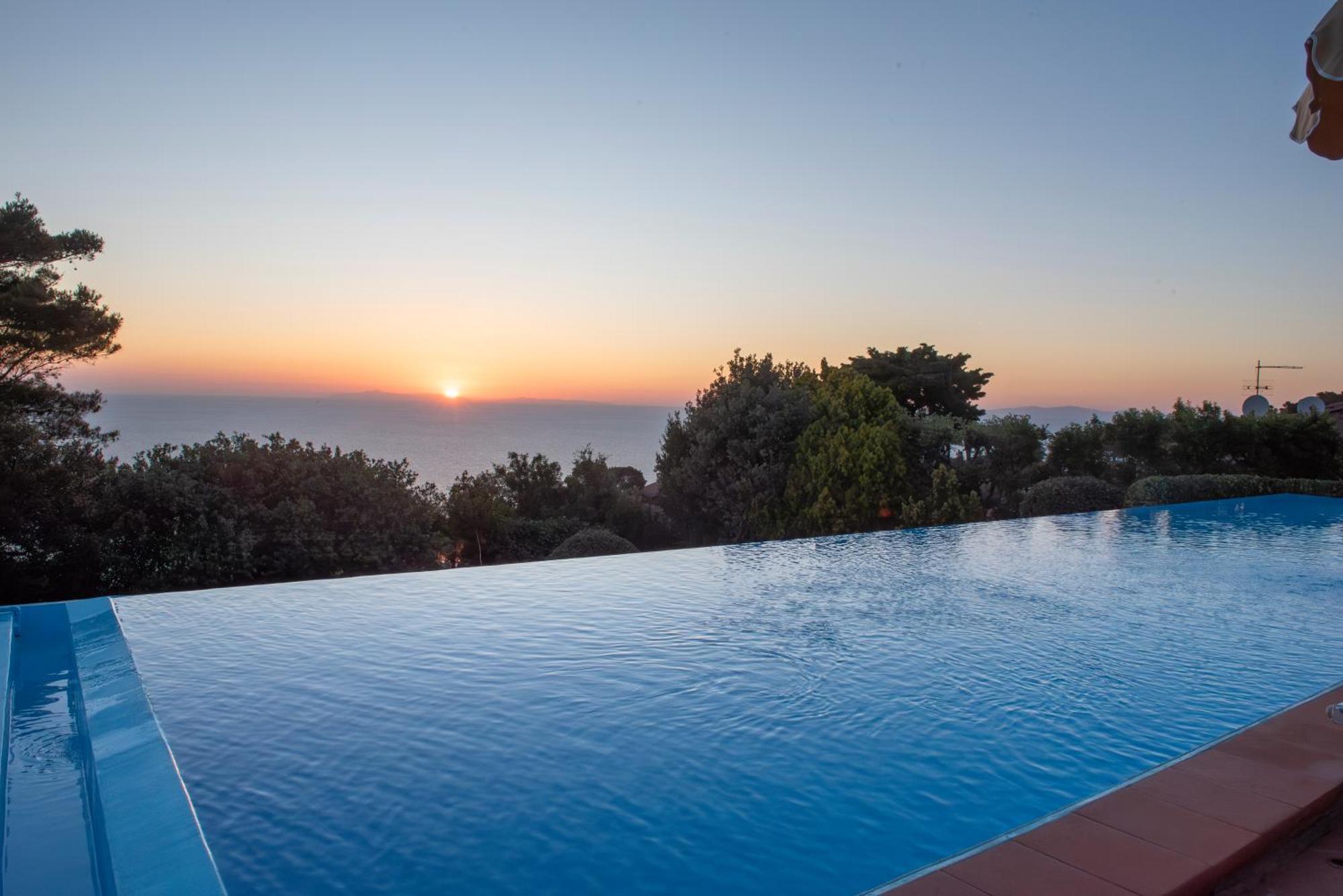 Boutique Hotel Torre Di Cala Piccola Porto Santo Stefano  Bagian luar foto