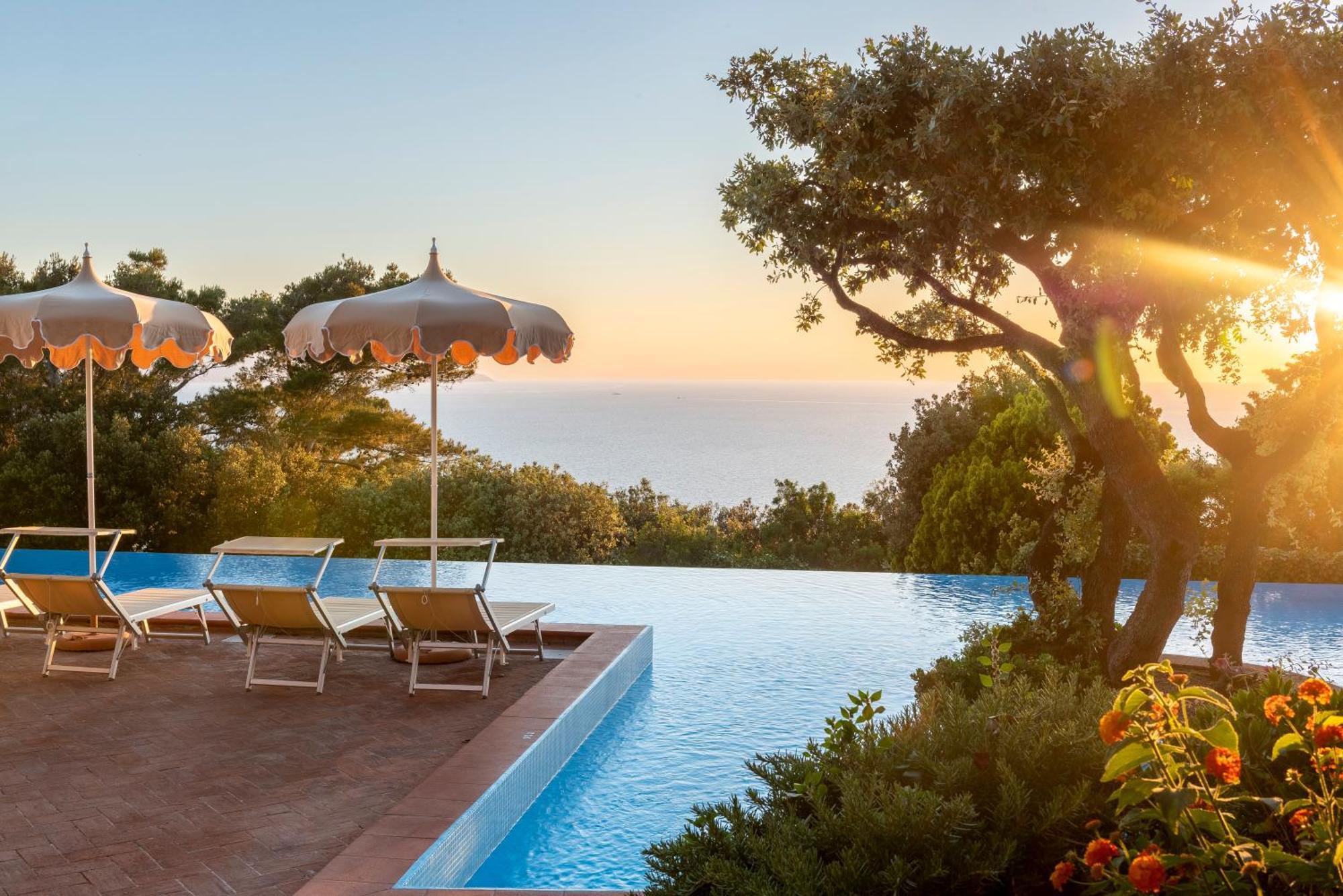 Boutique Hotel Torre Di Cala Piccola Porto Santo Stefano  Bagian luar foto