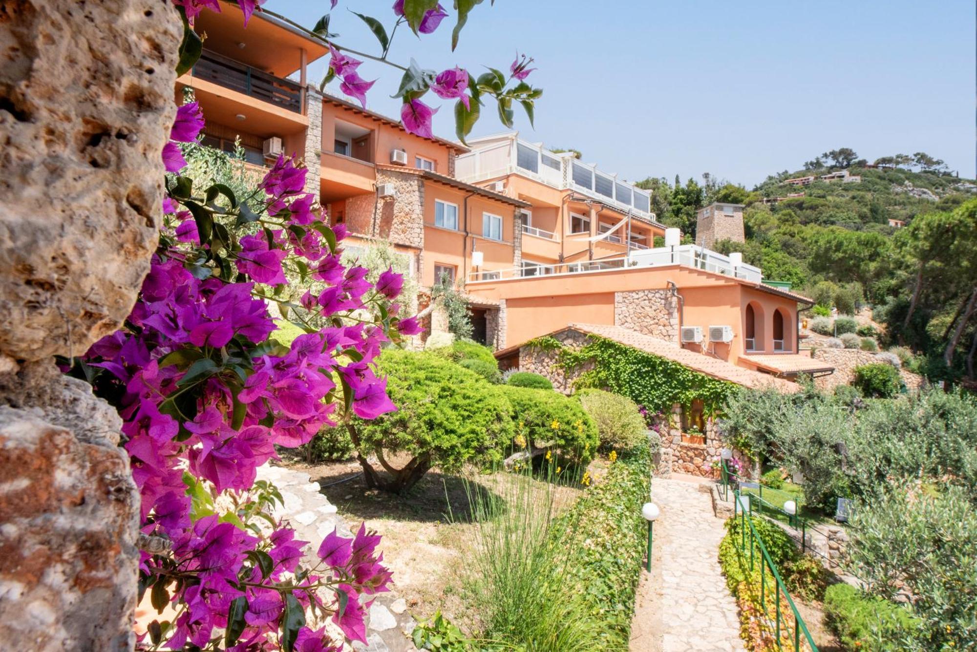 Boutique Hotel Torre Di Cala Piccola Porto Santo Stefano  Bagian luar foto