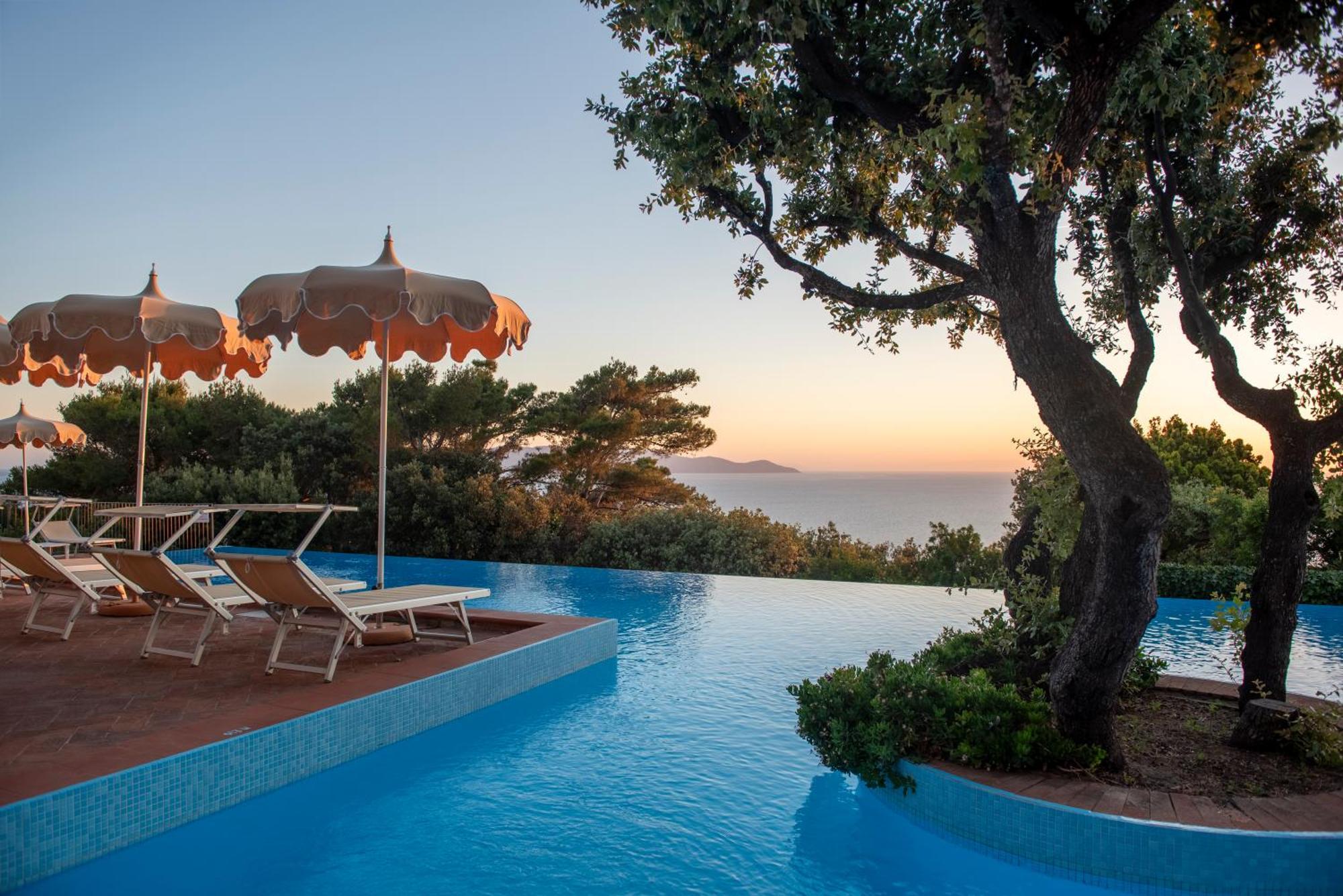 Boutique Hotel Torre Di Cala Piccola Porto Santo Stefano  Bagian luar foto