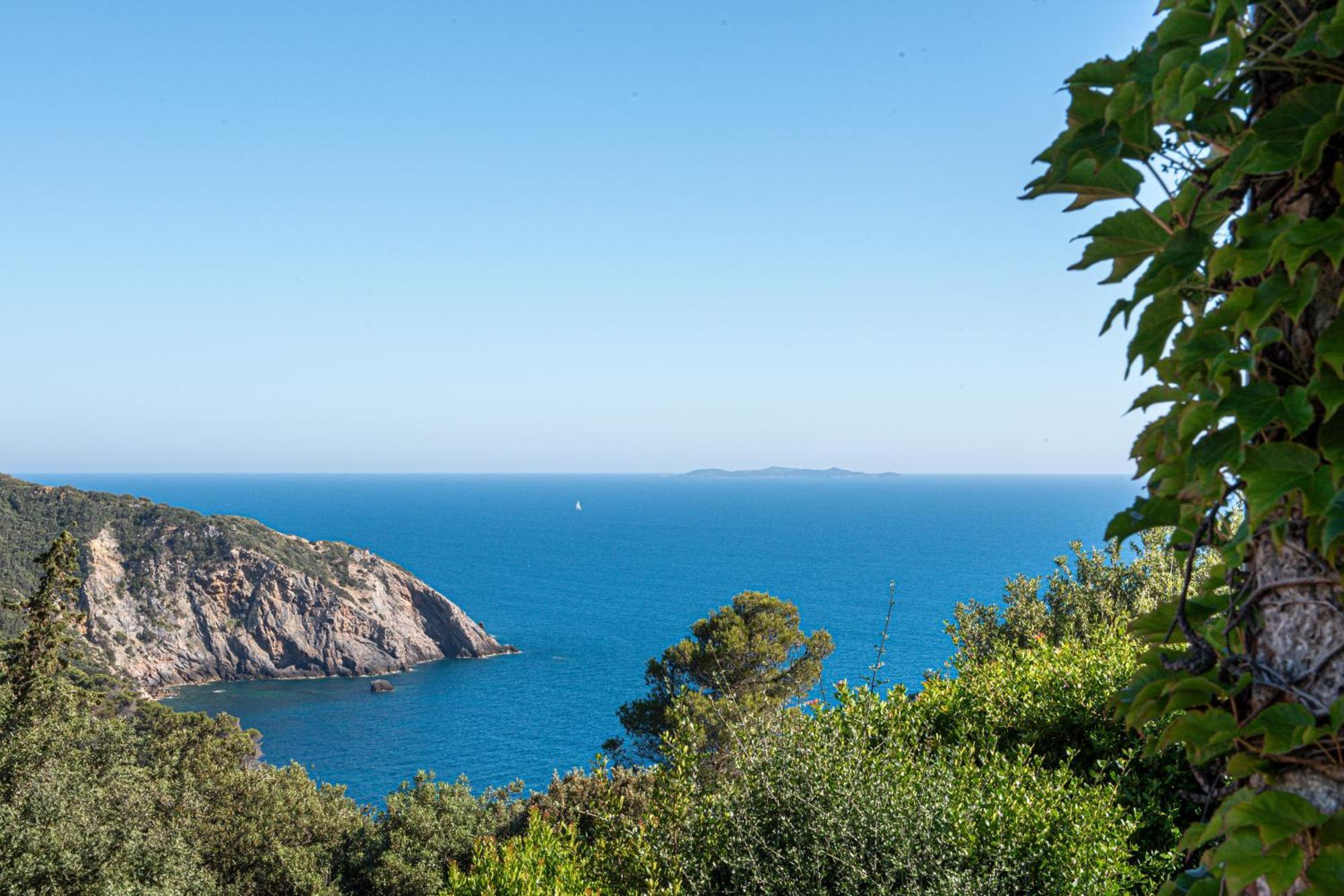 Boutique Hotel Torre Di Cala Piccola Porto Santo Stefano  Bagian luar foto